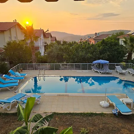 In Ovacik Oluedeniz フェティエ